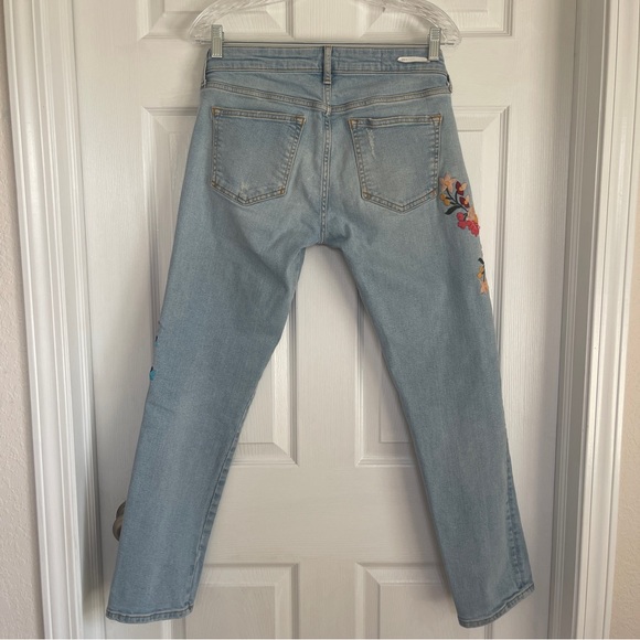 Pilcro Embroidered Jeans Sz 27 Gently Loved - Picture 3 of 7